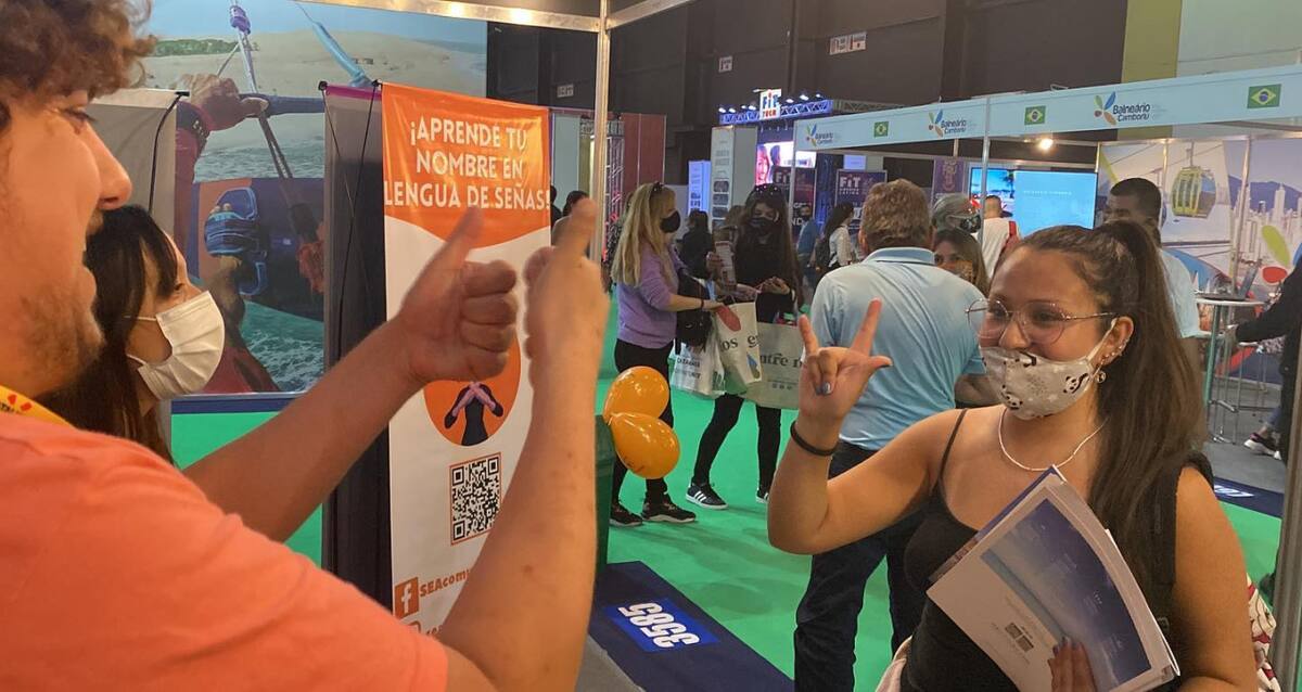 Lengua de señas. Foto: ONG SEA "Señas en Acción".