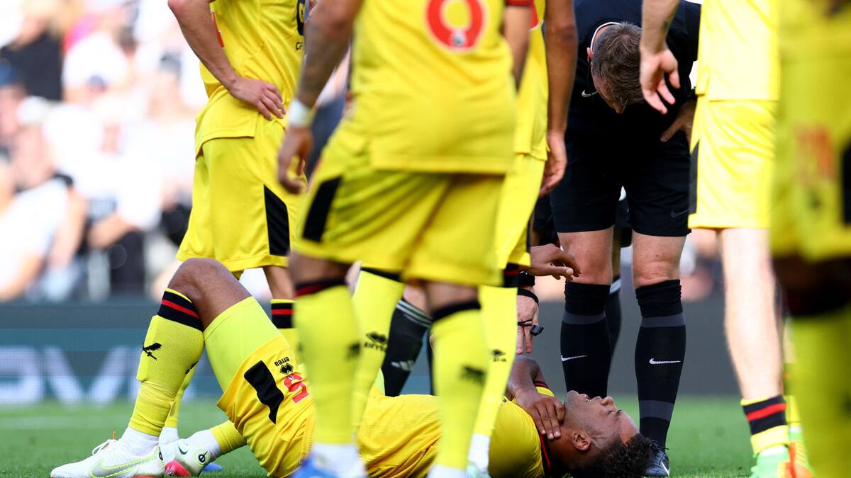 Lesión de Chris Basham, Premier League. Foto: Reuters