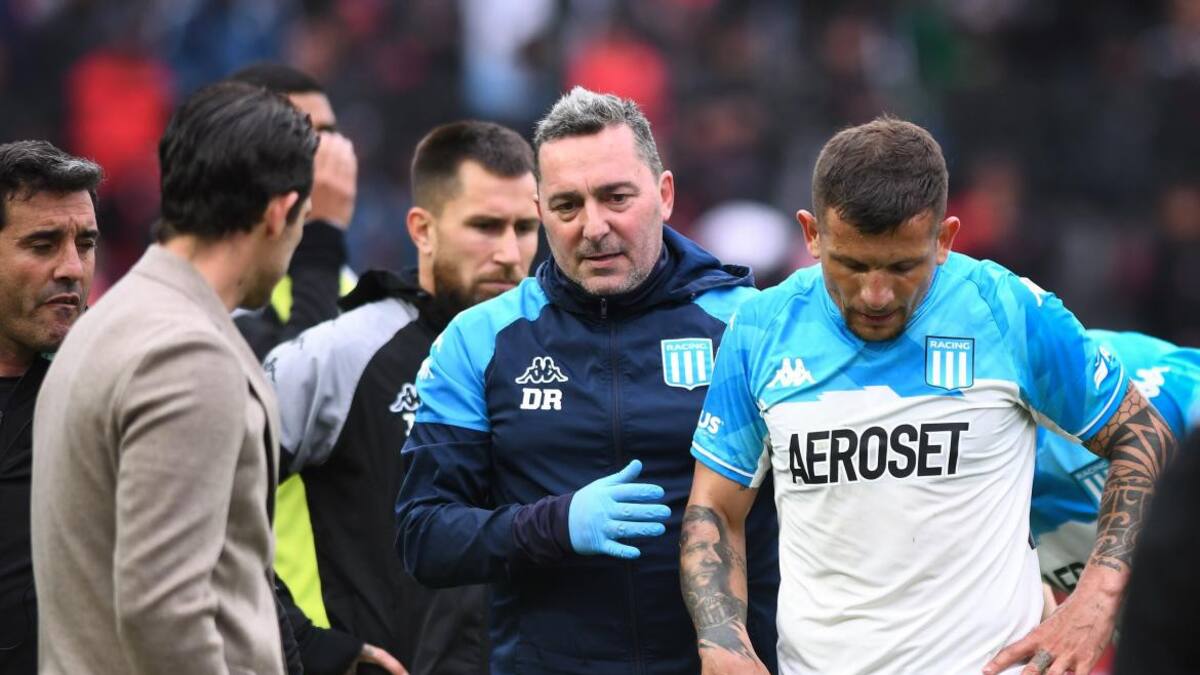 Lesión de Emiliano Vecchio en Racing. Foto: NA.