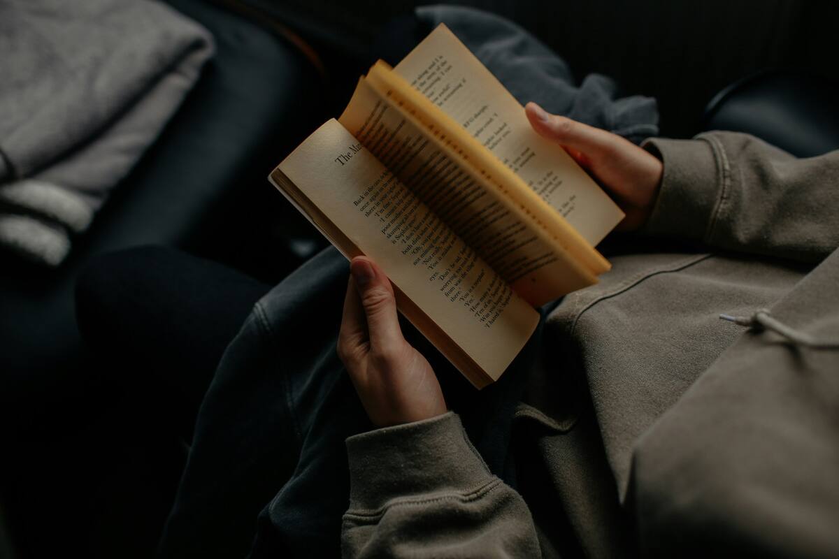 Libro, escritura, lectura. Foto: Unsplash