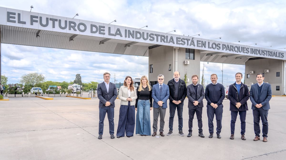 La Liga de Intendentes en el Parque Industrial de Carlos Spegazzini.