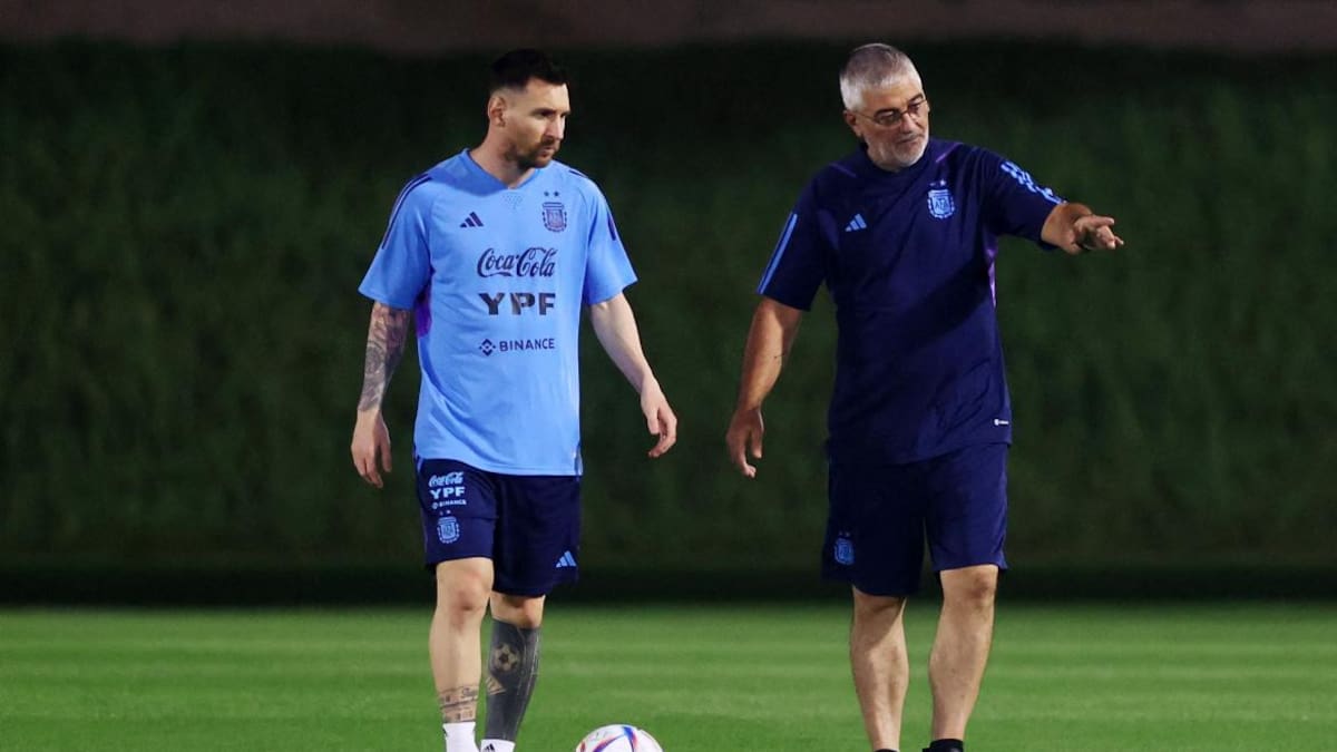 Lionel Messi en el entrenamiento de la Selección en Qatar. Foto: REUTERS.