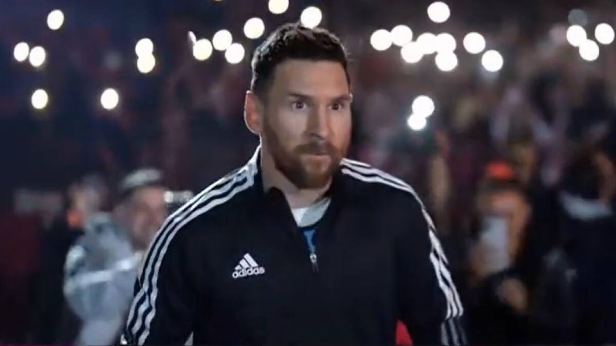 Lionel Messi fue ovacionado en la despedida de Maxi Rodríguez. Foto: Twitter @SC_ESPN.