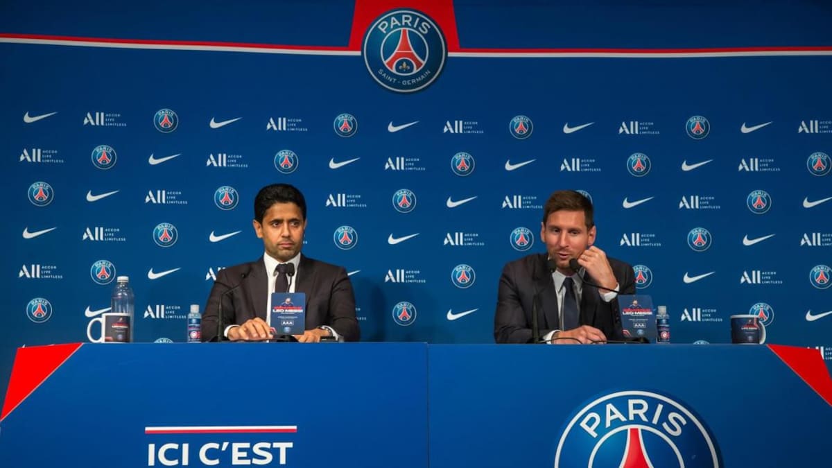 Lionel Messi y y el presidente del PSG, Nasser Al-Khelaifi. Foto: EFE