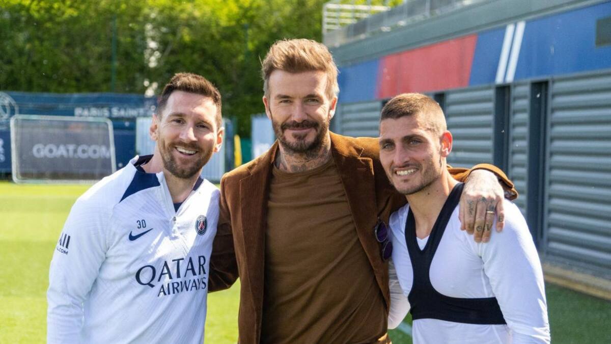 Lionel Messi y David Beckham, fútbol. Foto: Twitter @PSG_espanol