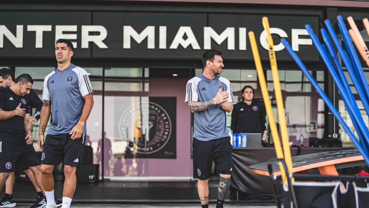 Lionel Messi y Luis Suárez en el entrenamiento del Inter Miami. Foto: @InterMiamiCF.