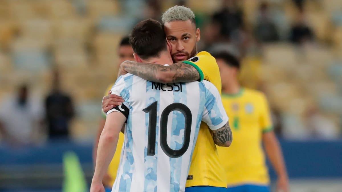 La última vez que Lionel Messi y Neymar estuvieron juntos en la cancha en un partido de Argentina vs Brasil. Foto: EFE.