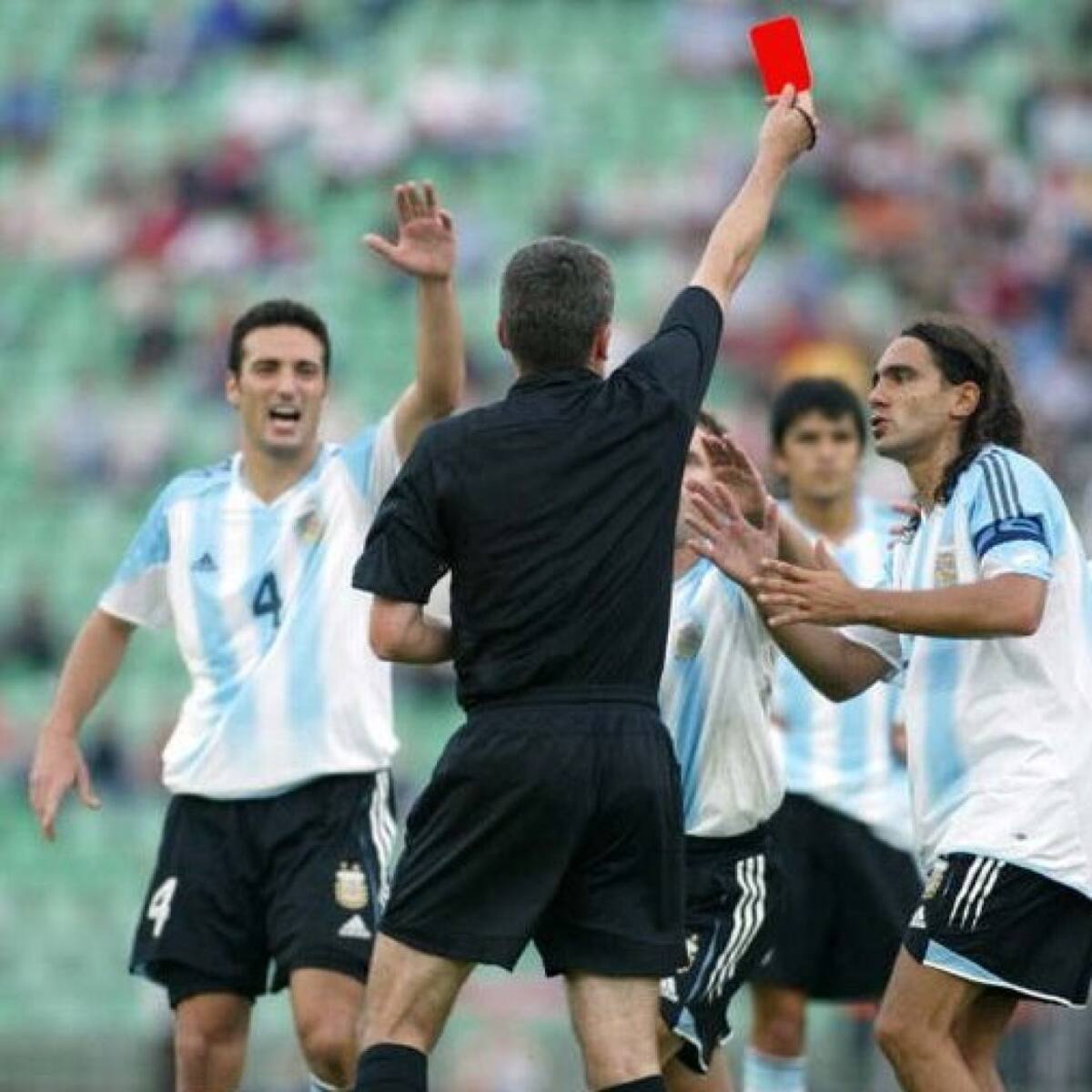 Lionel Scaloni estuvo presente en el debut de Messi con la Selección Argentina. Foto: archivo.