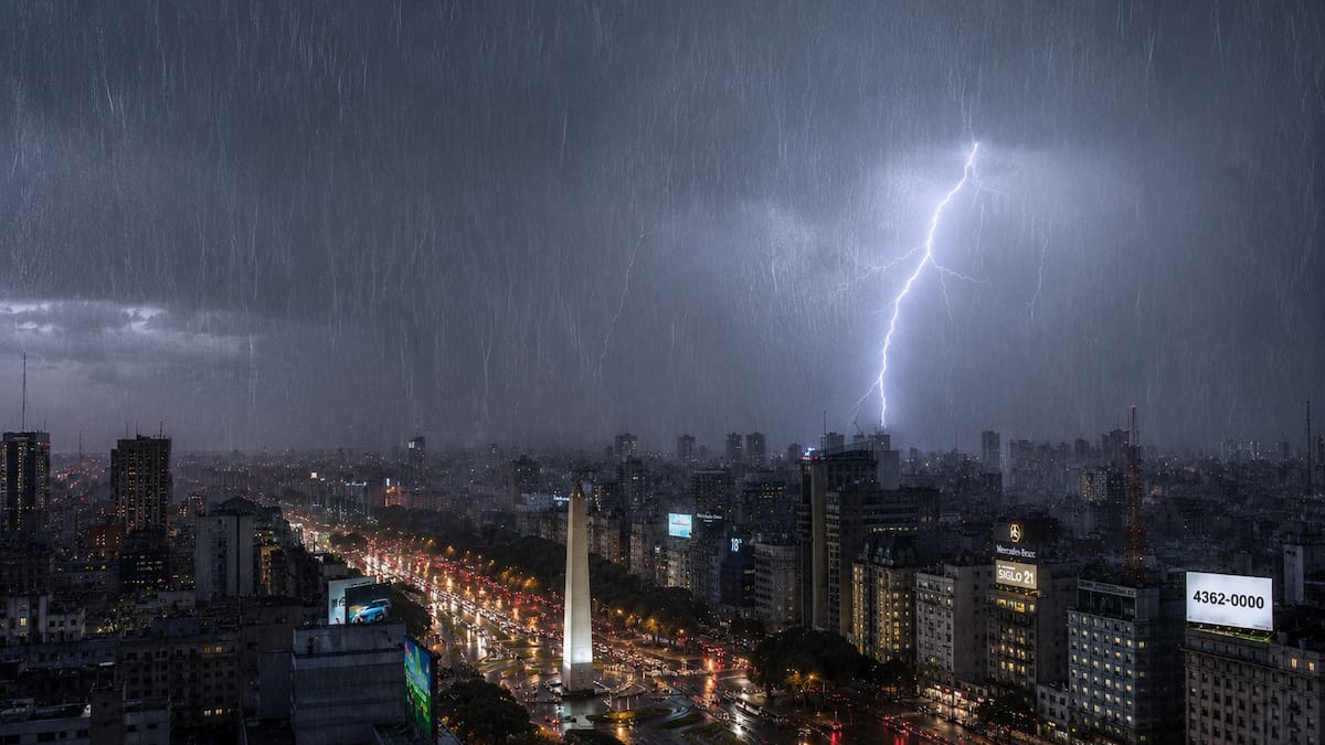 Alerta naranja en el AMBA: qué recomienda el Servicio Meteorológico Nacional ante tormentas y lluvias intensas