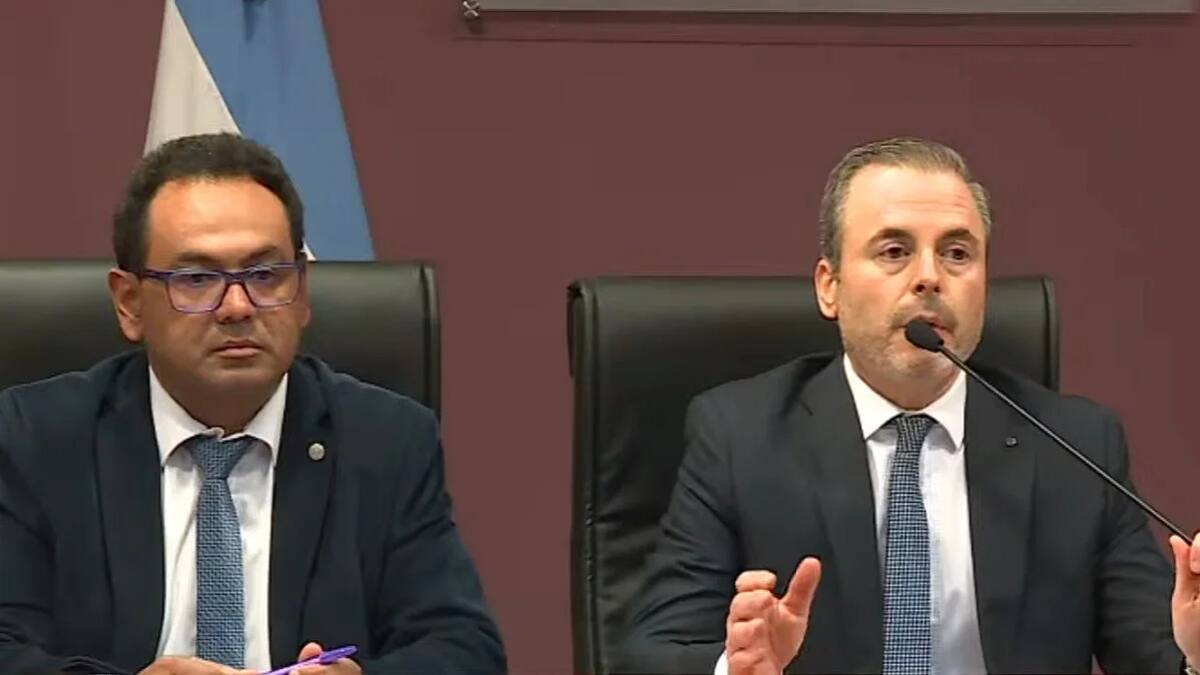 Guillermo Barry y Juan Carlos Castillo. Foto: NA.