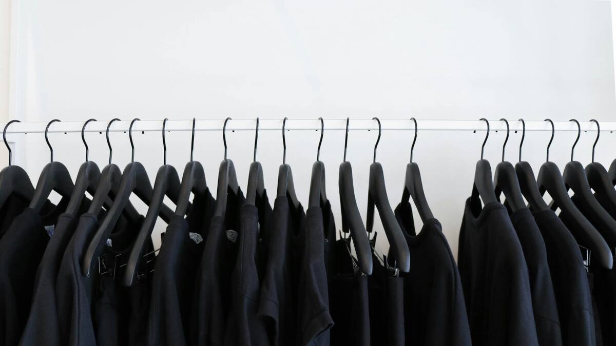 Look total black. Fuente: Pinterest