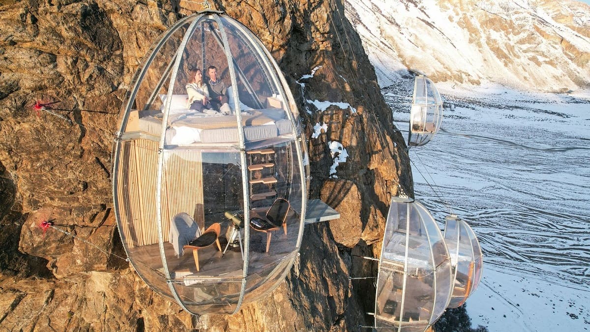 Del tren al vacío: los 3 hoteles más curiosos de la Argentina que son furor entre los turistas