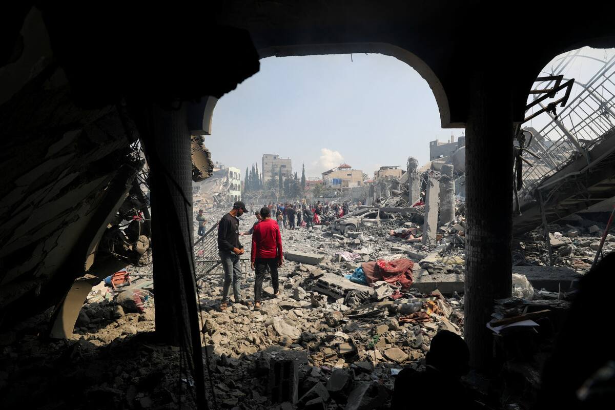 Los desastres de la guerra en la Franja de Gaza. Foto: Reuters/Mahmoud Issa.