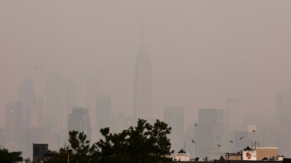 Los incendios perjudican Nueva York y Canadá. Foto: Reuters.