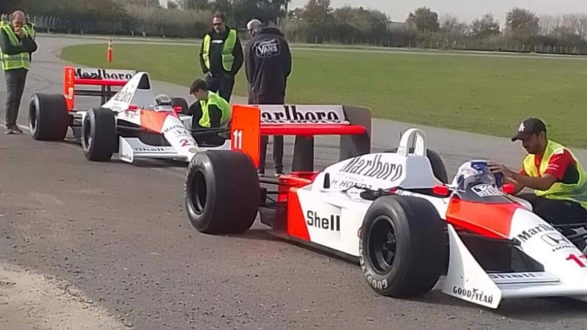 Los McLaren que se pueden ver en la serie de Senna fueron construidos en Balcarce. Crédito: Netflix