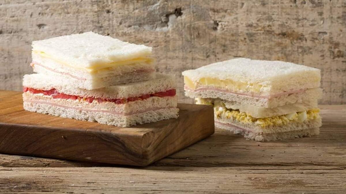 Qué sandwich de miga prefiere cada signo del zodíaco. Foto Instagram @confiteria.dosescudos