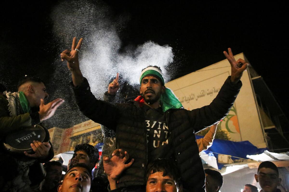 Los palestinos celebran el acuerdo de tregua en la Franja de Gaza. Foto: Reuters.