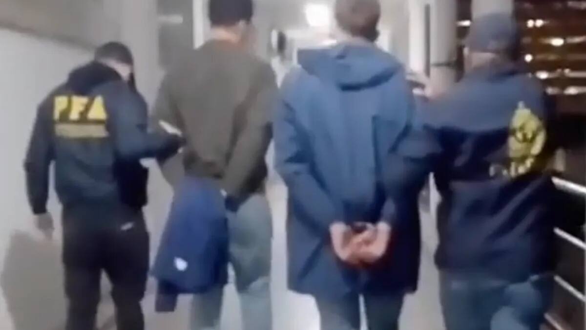 Los rugbiers franceses están acusados de abuso sexual. Fuente: Captura.