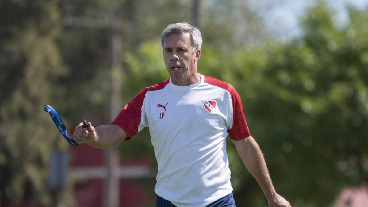 Lucas Pusineri licenció al plantel de Independiente y El Rojo se prepara vía Zoom