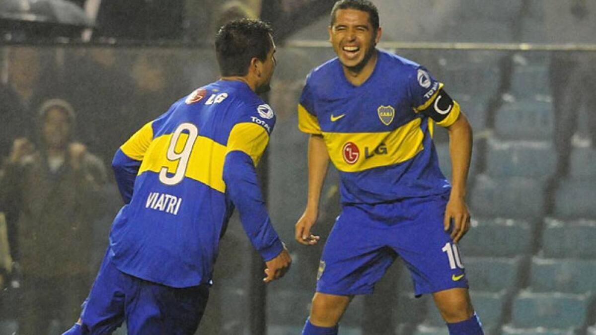 Lucas Viatri y Juan Román Riquelme
