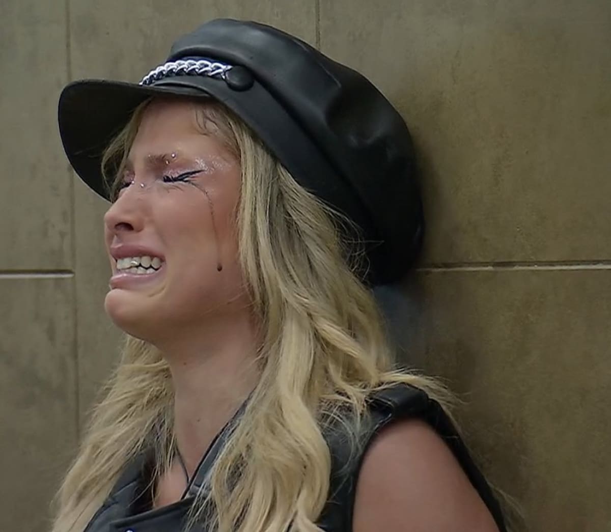 Lucía de Gran Hermano, emocionada por la visita de su novio Lauty Gram. Foto: Captura.