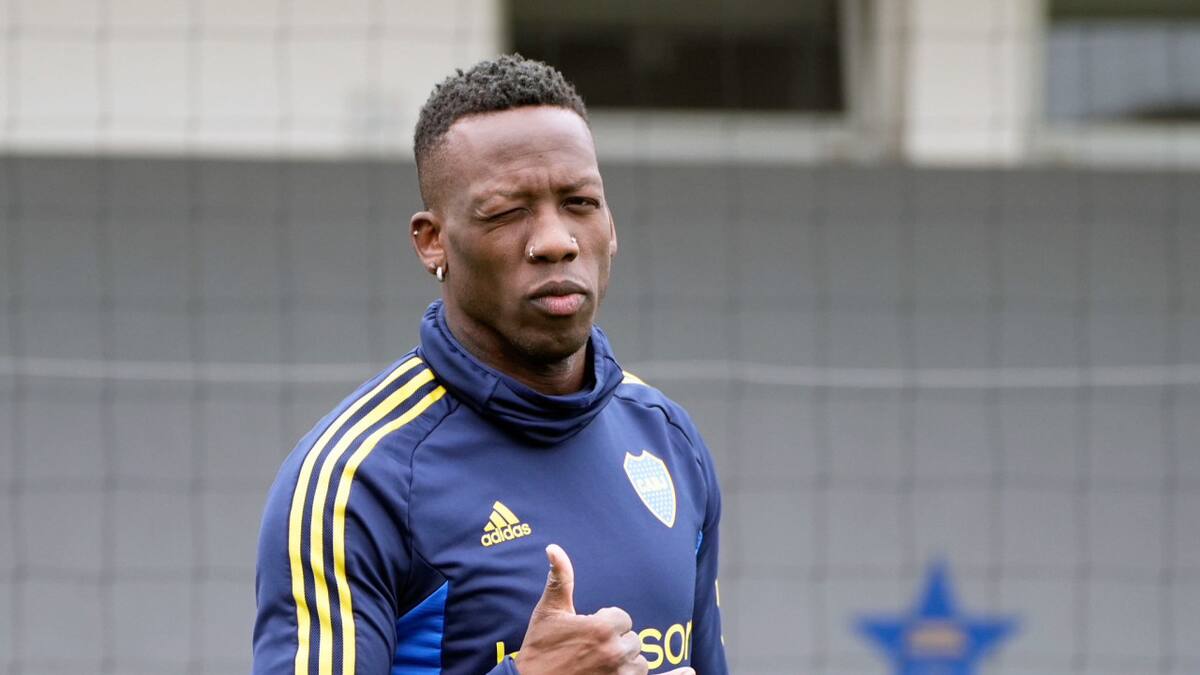 Luis Advíncula fue convocado por la Selección de Perú. Foto: NA.