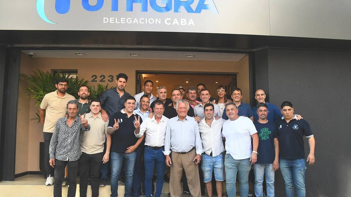 Luis Barrionuevo inauguró una nueva sede de UTHGRA en el barrio de Belgrano