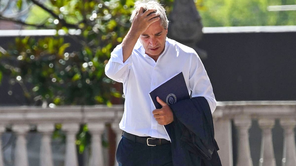 Caputo enfrenta un día decisivo antes de viajar a Estados Unidos: inflación, empresarios y negociaciones con el FMI