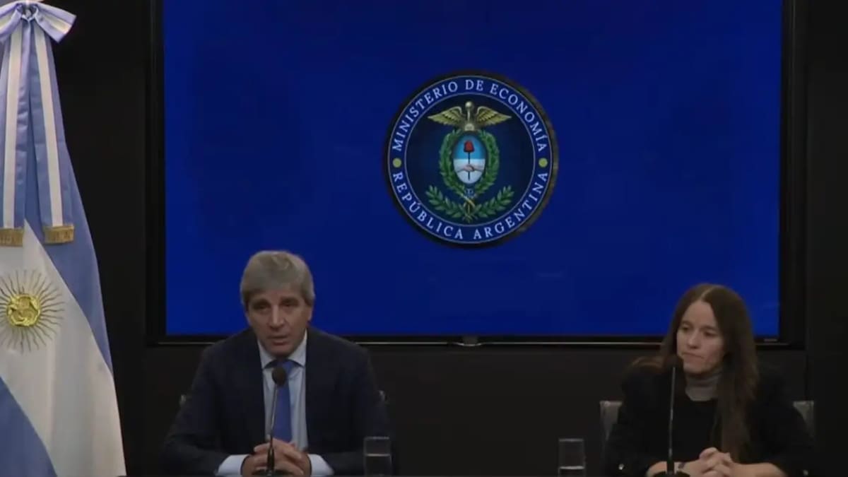 El Gobierno presentó un nuevo proyecto de Inocencia Fiscal: “Tener dólares debajo del colchón es un muy mal negocio”