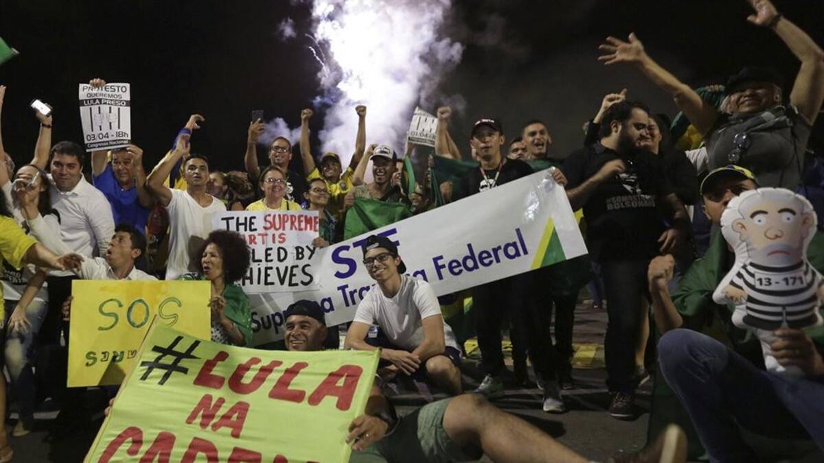 Lula preso - Oposición festejó con fuegos artificiales y champagne