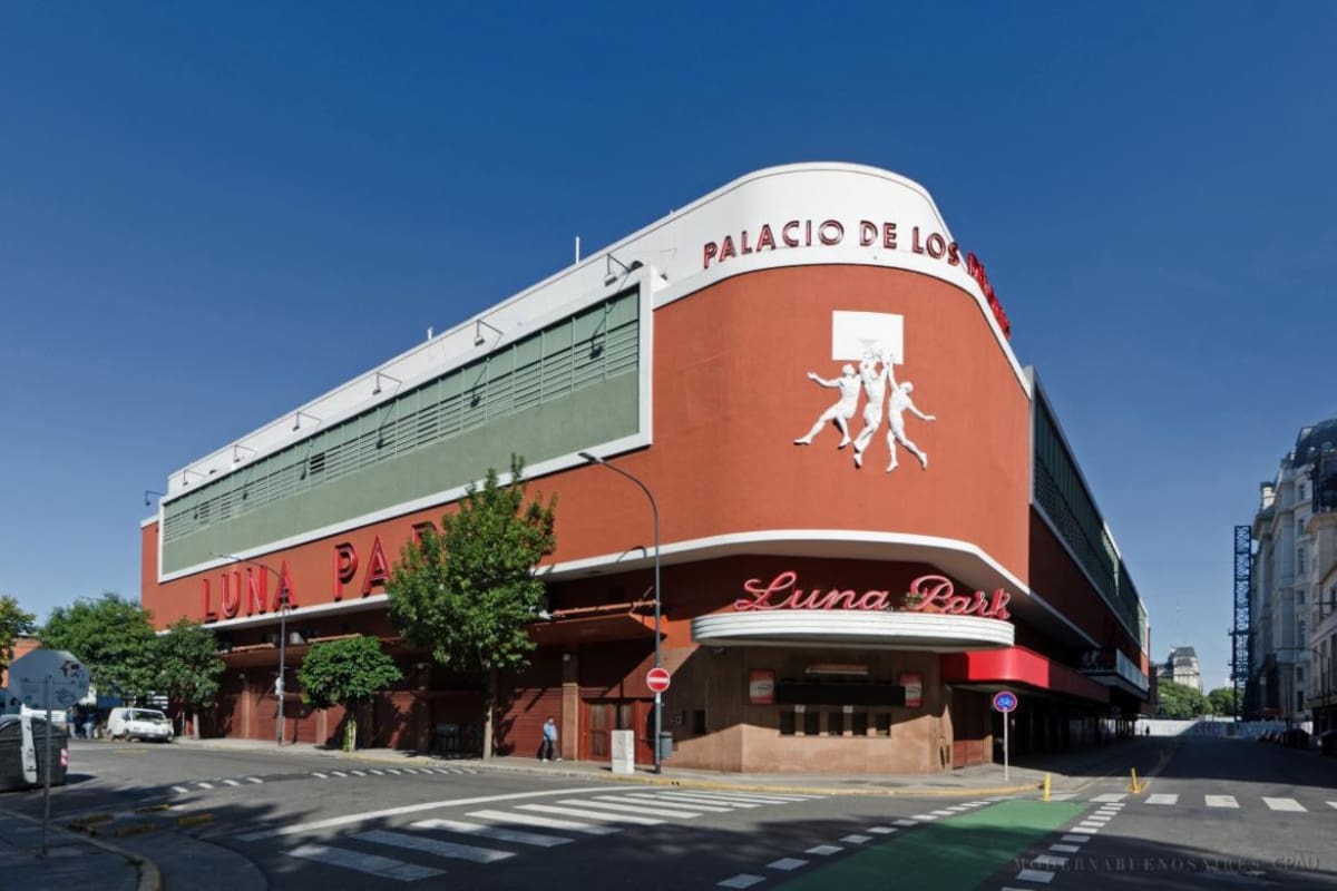 Luna Park, teatro en venta