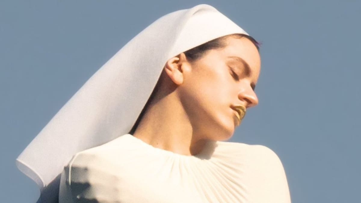 Rosalía y Mariana Enríquez, entre “la obsesión” por Lux de la escritora y la admiración de la cantante por uno de sus libros