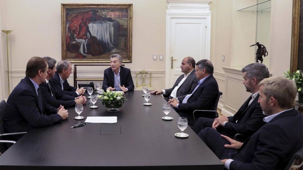 Macri con gobernadores provinciales - Política (NA)
