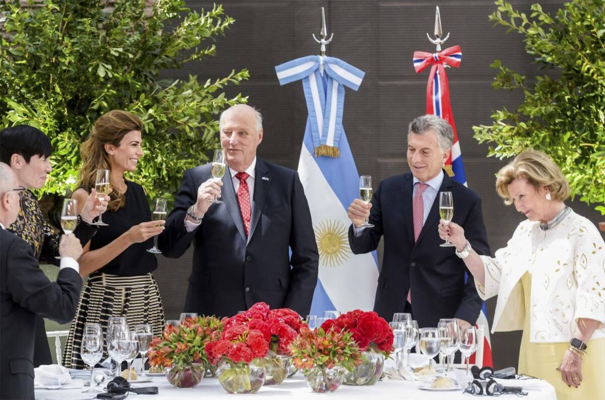 Macri y el rey de Noruega (Reuters)