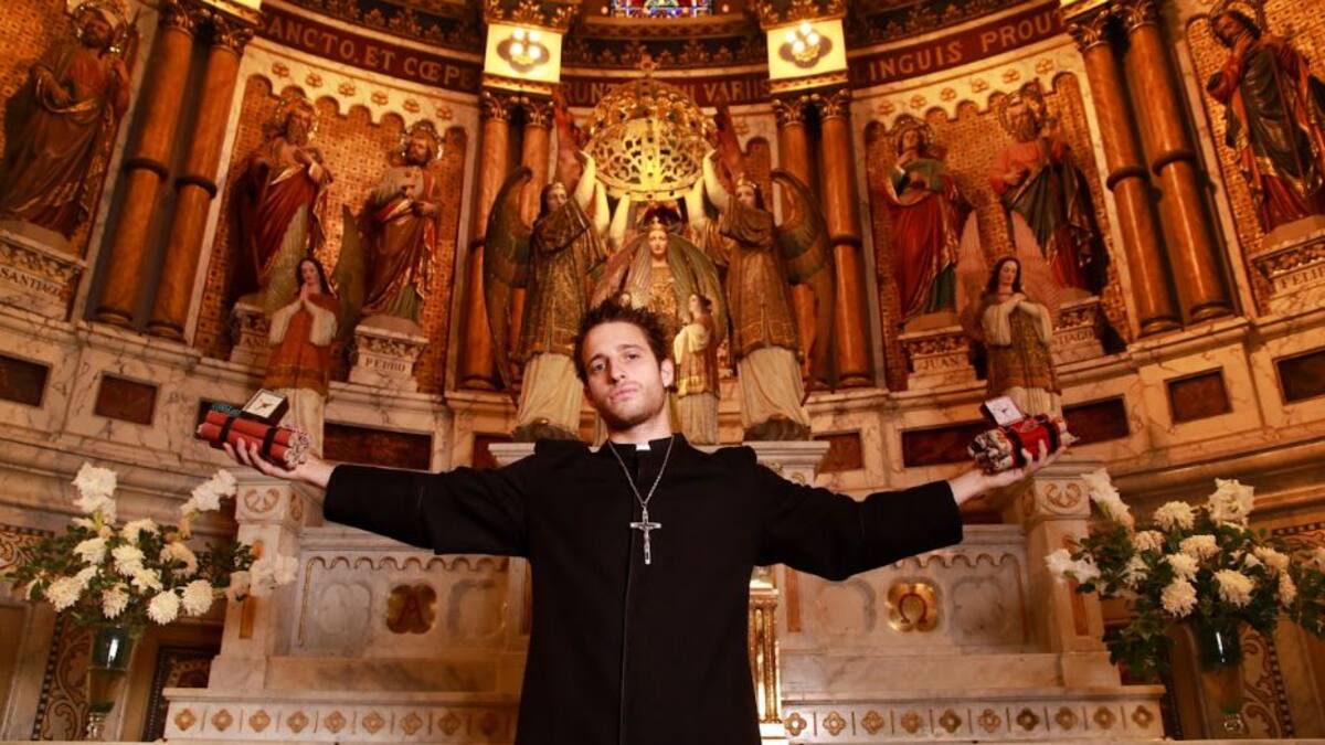 Wos será un cura carismático en el cine de la mano de Luis Ortega