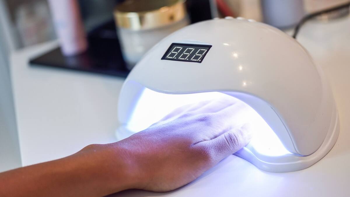 Los efectos de las lámparas de manicura según el CONICET. Foto: Freepik.
