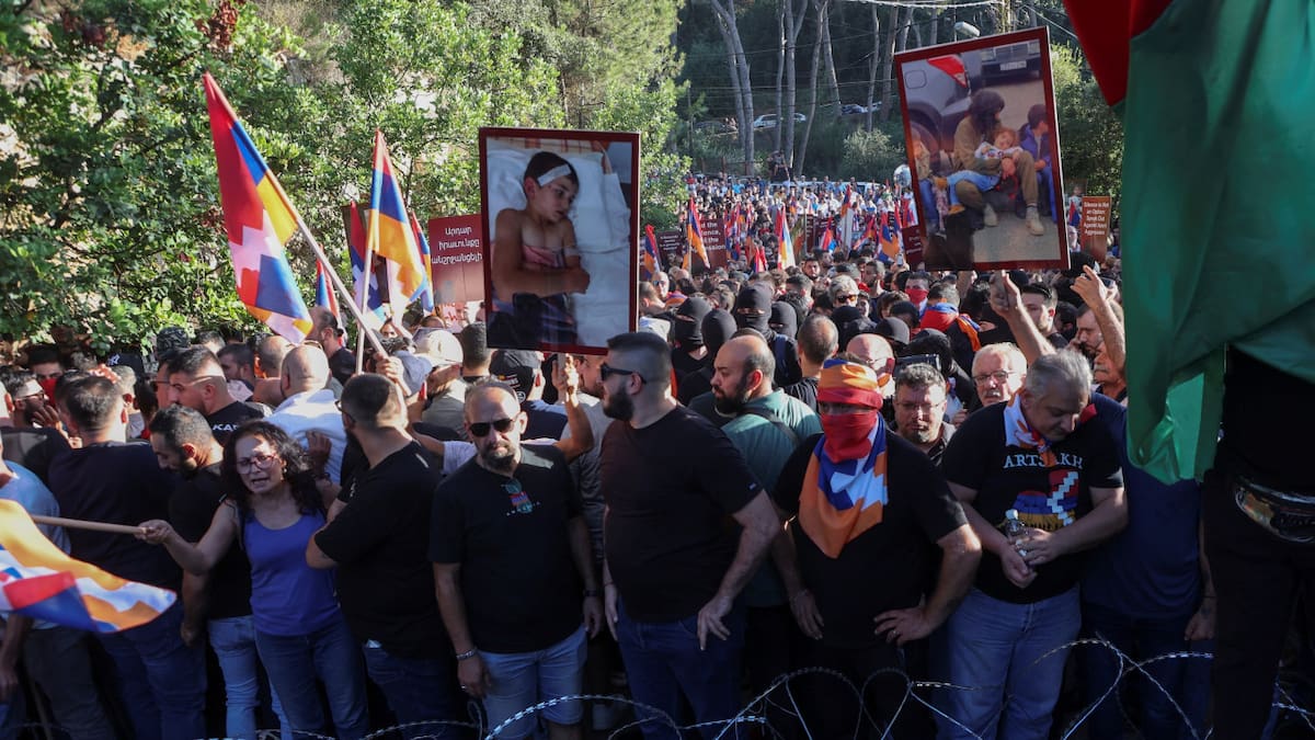 Manifestación de armenios en Nagorno Karabaj. Foto: Reuters.