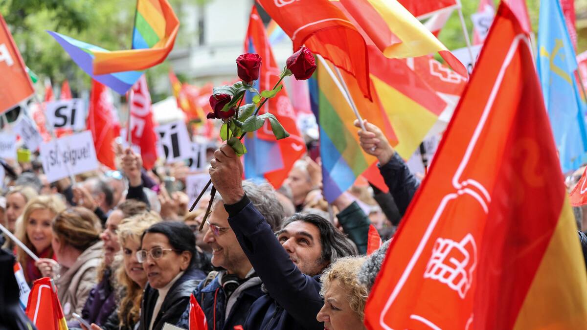 Manifestación de militantes del PSOE por Pedro Sánchez. Foto: Reuters.