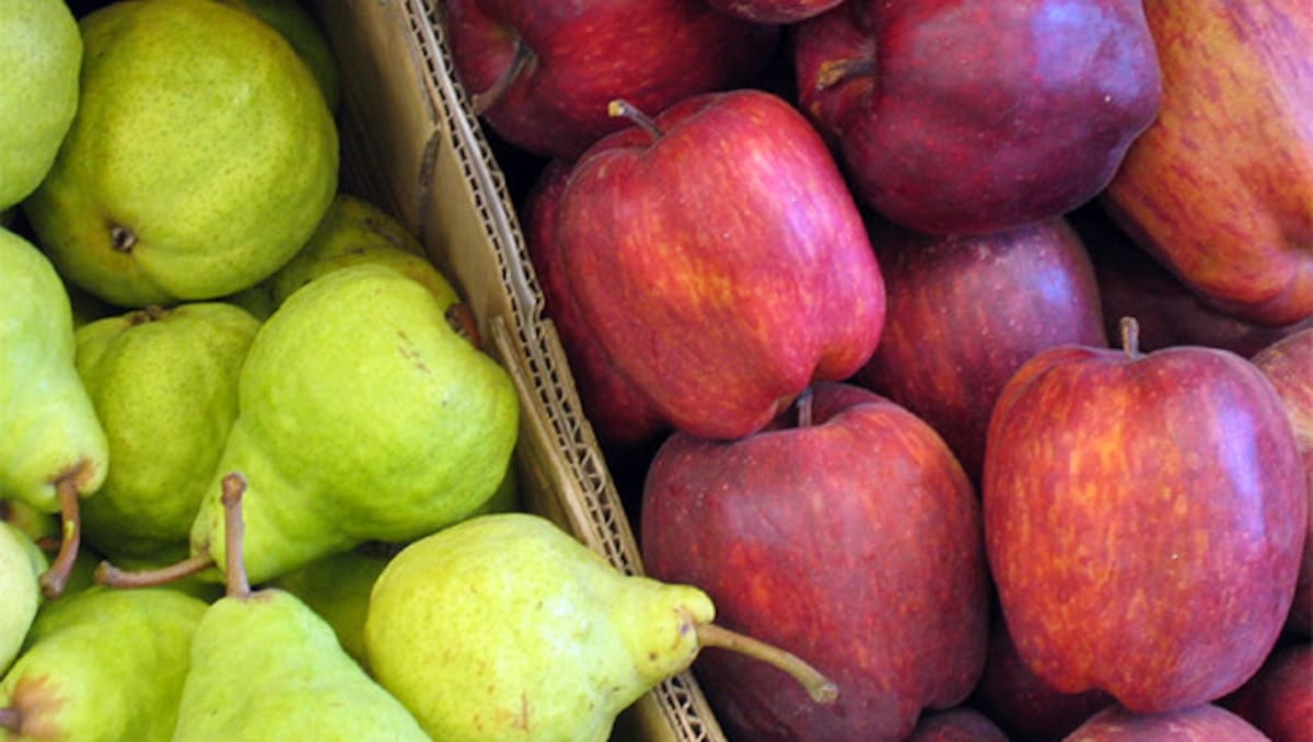 Manzanas y peras