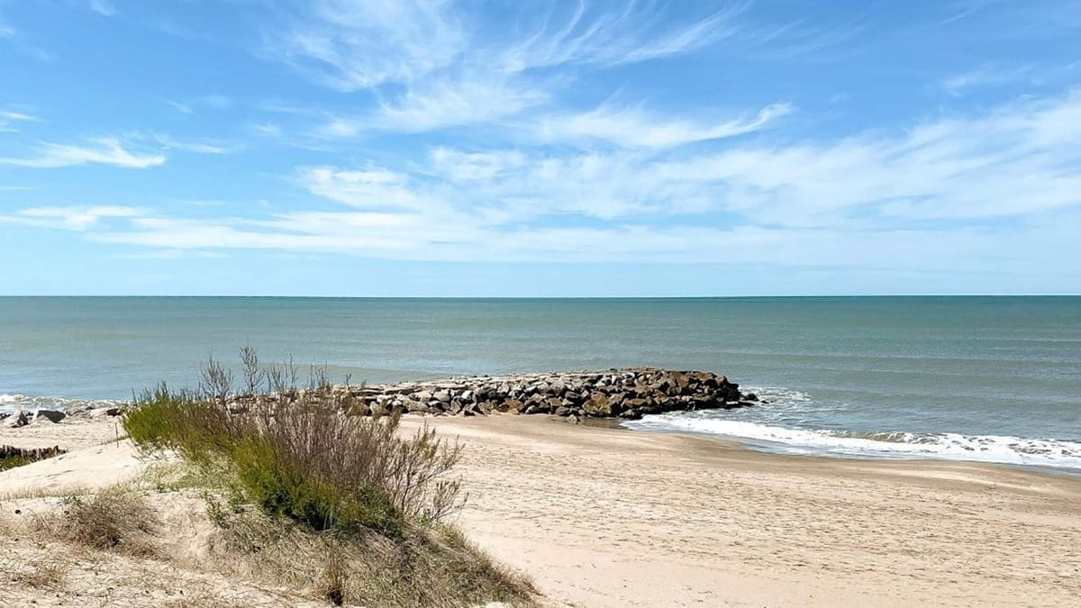 A 30 minutos de Mar del Plata: el pueblo costero de 3.000 habitantes perfecto para descansar lejos del ruido urbano