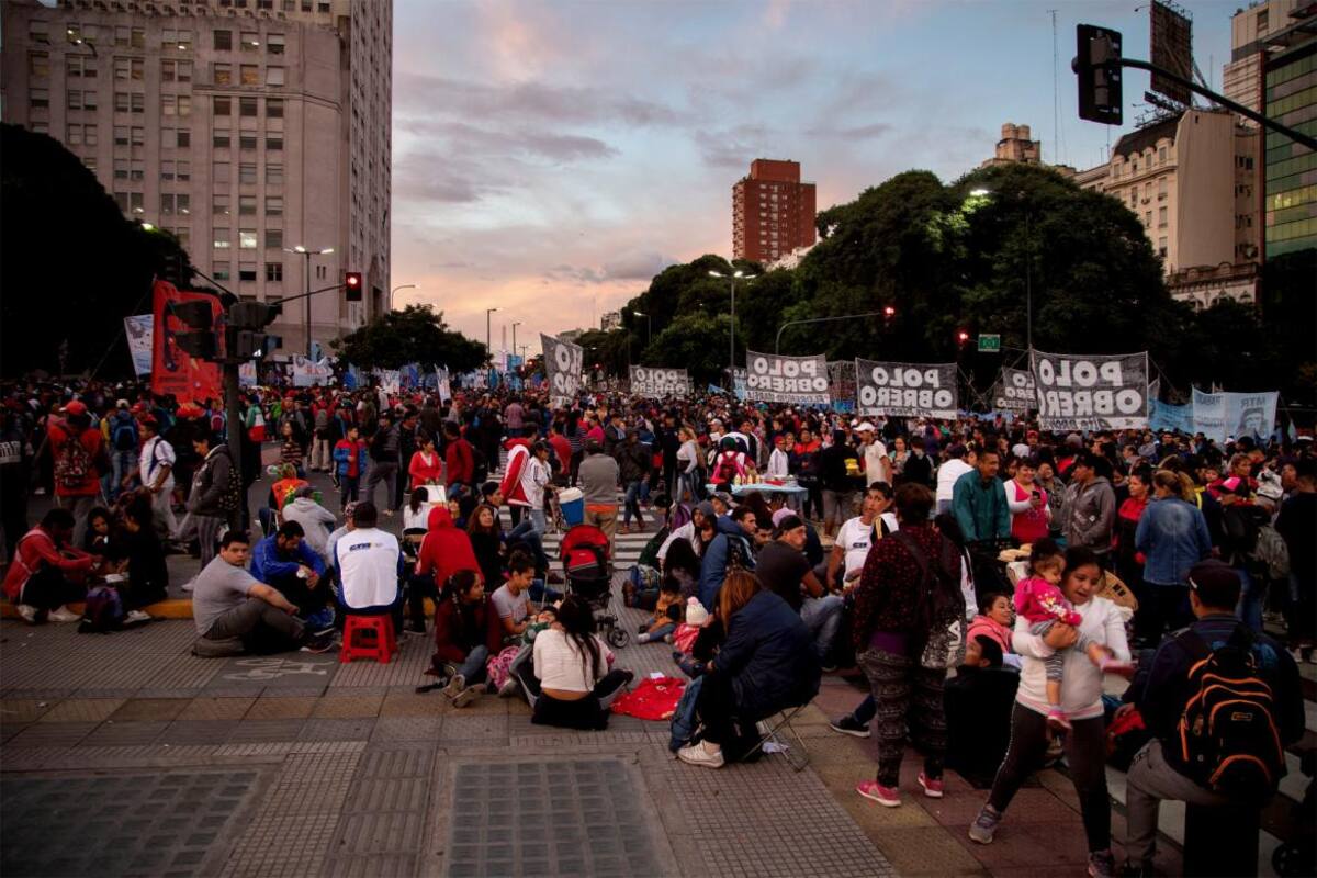 Marcha de gremios y pymes contra la política económica del Gobierno, Desarrollo Social, NA