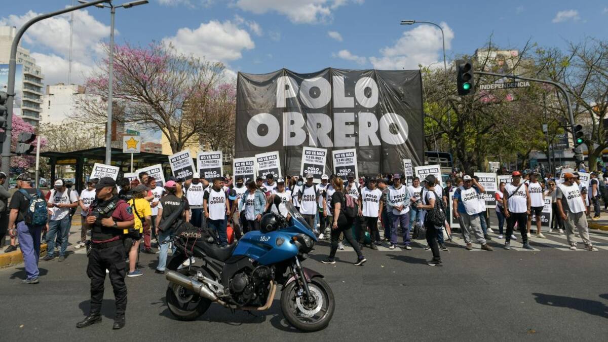 Marcha del Polo Obrero en el centro porteño. Foto: NA.