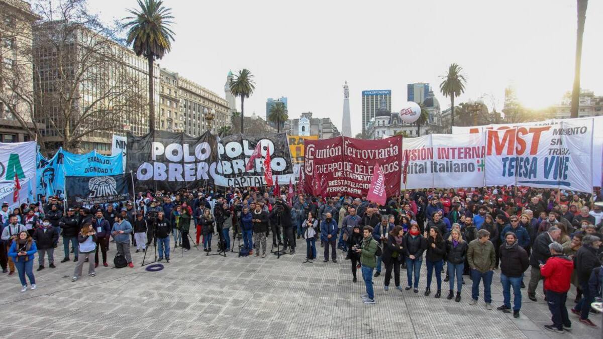 Marcha en el centro porteño. Foto: NA.