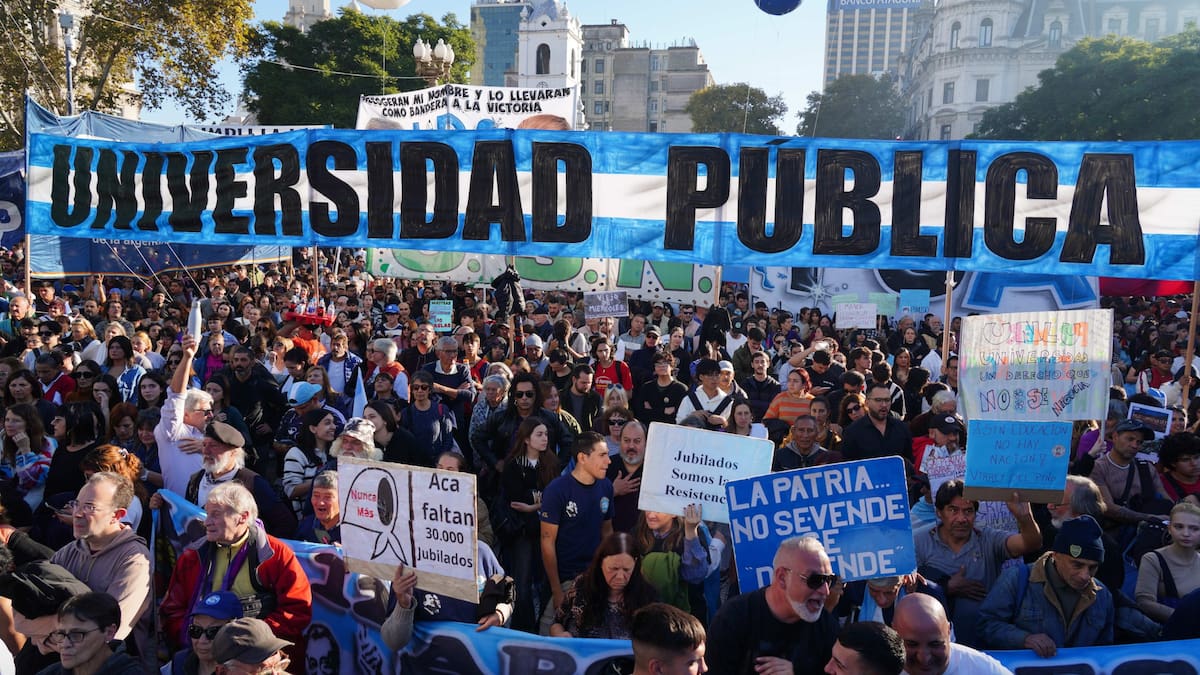 Marcha Federal Universitaria: gremios, organizaciones sociales y partidos se movilizan por quinta vez en reclamo de salarios, becas y presupuesto para las universidades