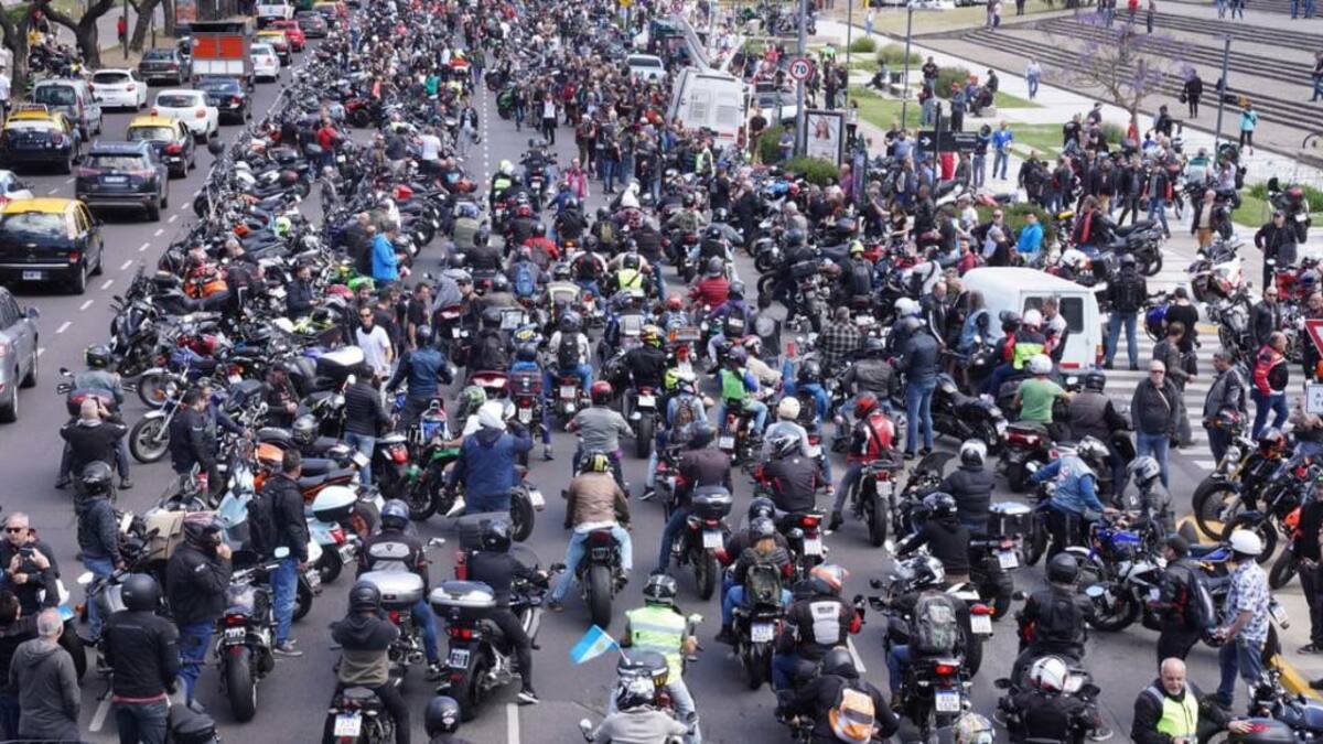 Marcha motociclistas. Foto: Twitter.