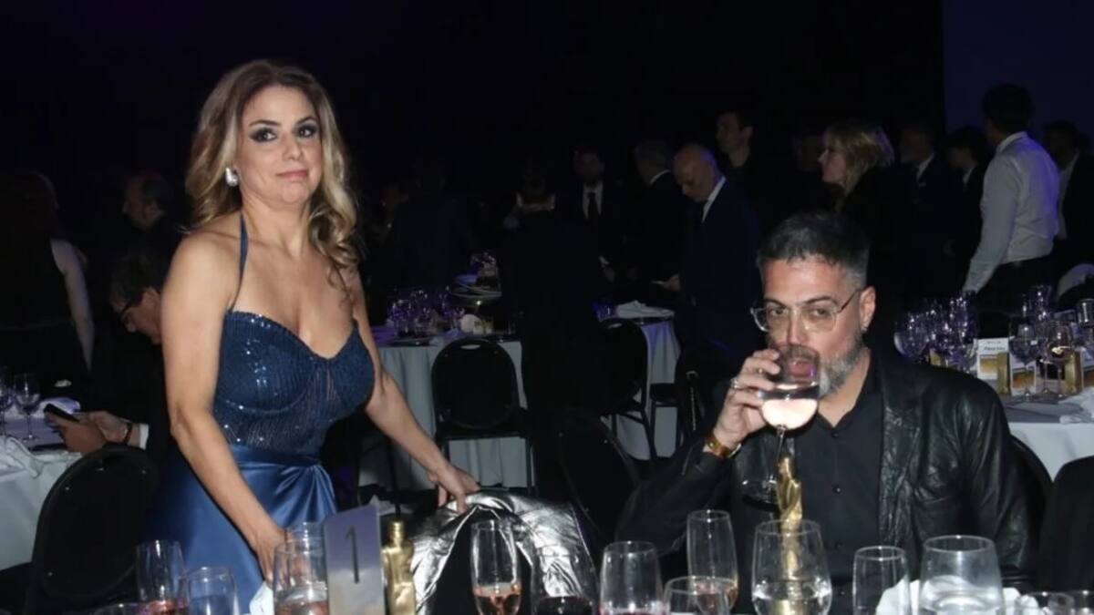 Marina Calabró y Rolando Barbano en los Martín Fierro de Radio. Foto: NA.