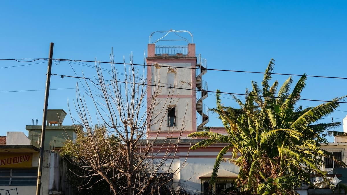 Mirador Salaberry: la torre de 1858 que sobrevive en Mataderos y guarda un secreto de la vieja Buenos Aires