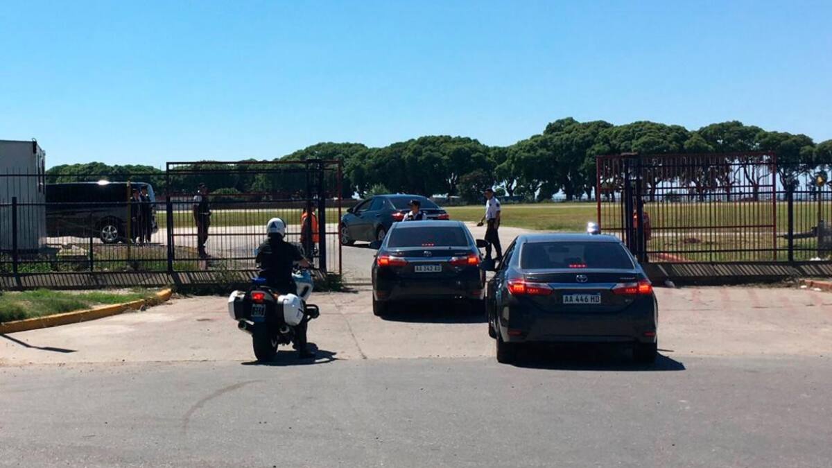 Mauricio Macri llegó a Buenos Aires para despedir a su padre (Foto: Twitter)