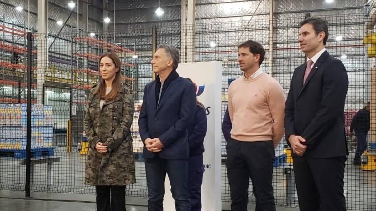 Mauricio Macri y María Eugenia Vidal en la empresa Molinos de la Plata