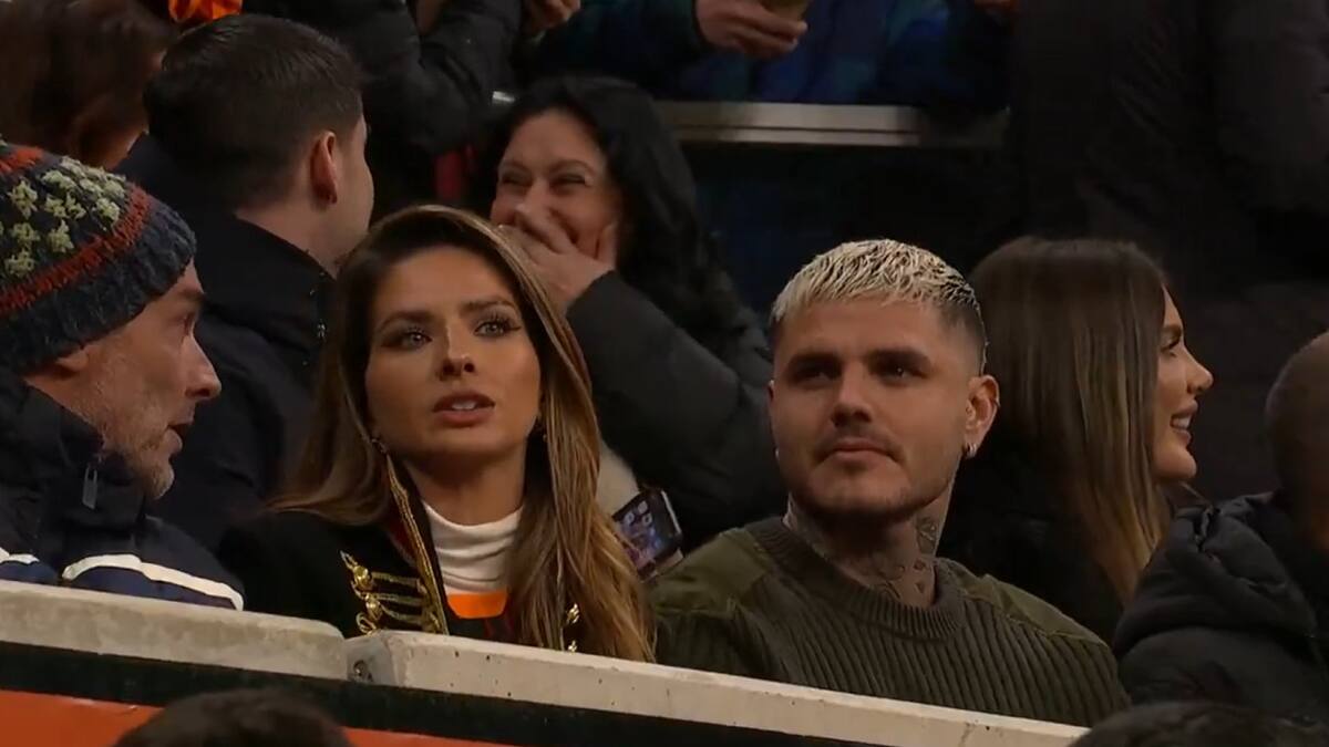 Mauro Icardi y la China Suárez en el clásico entre Galatasaray y Fenerbahçe. Foto: captura SportsCenter.
